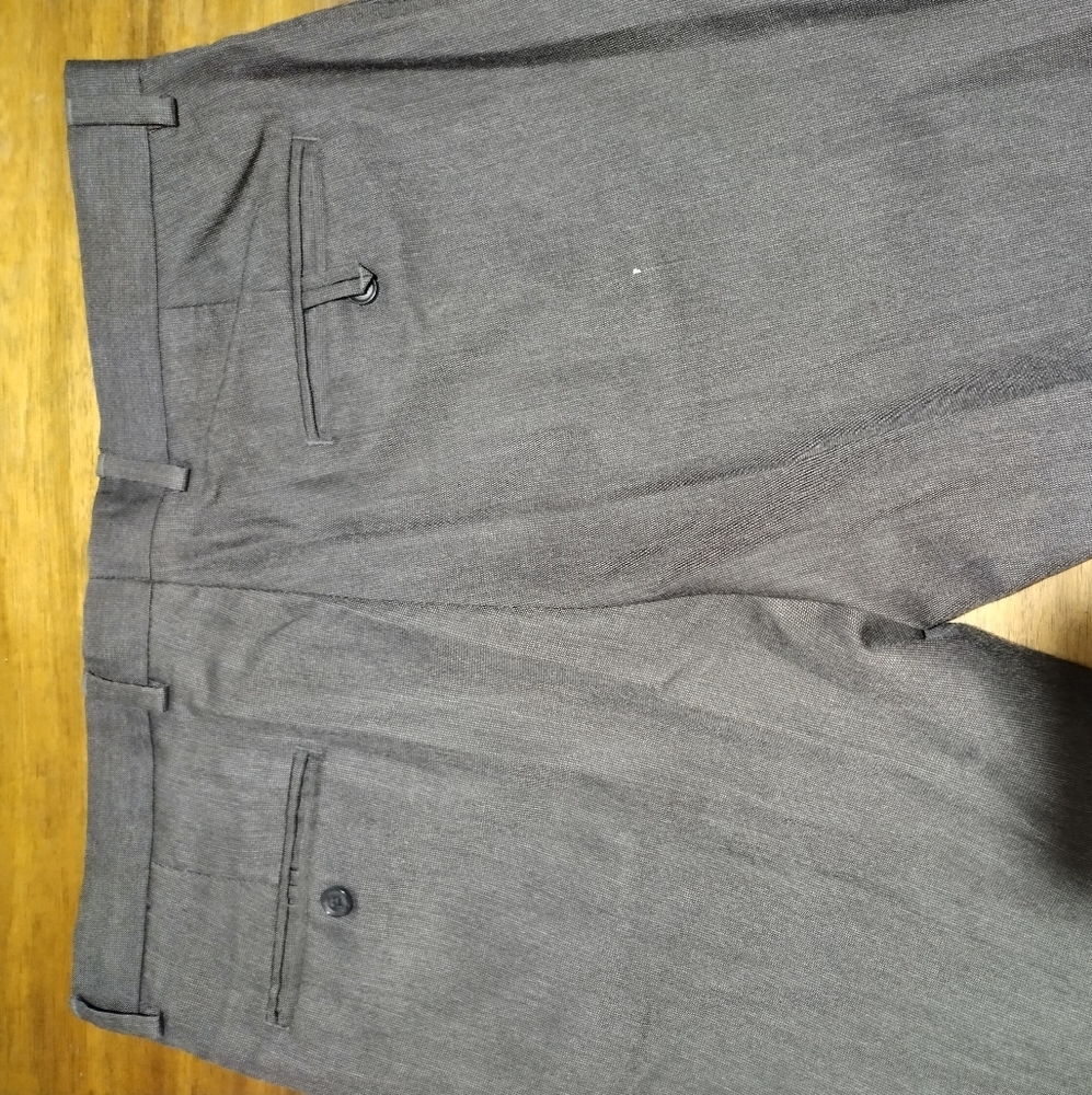 Perry Ellis portfolio - Picture 2 of 3